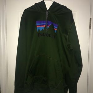 Patagonia pullover hoodie